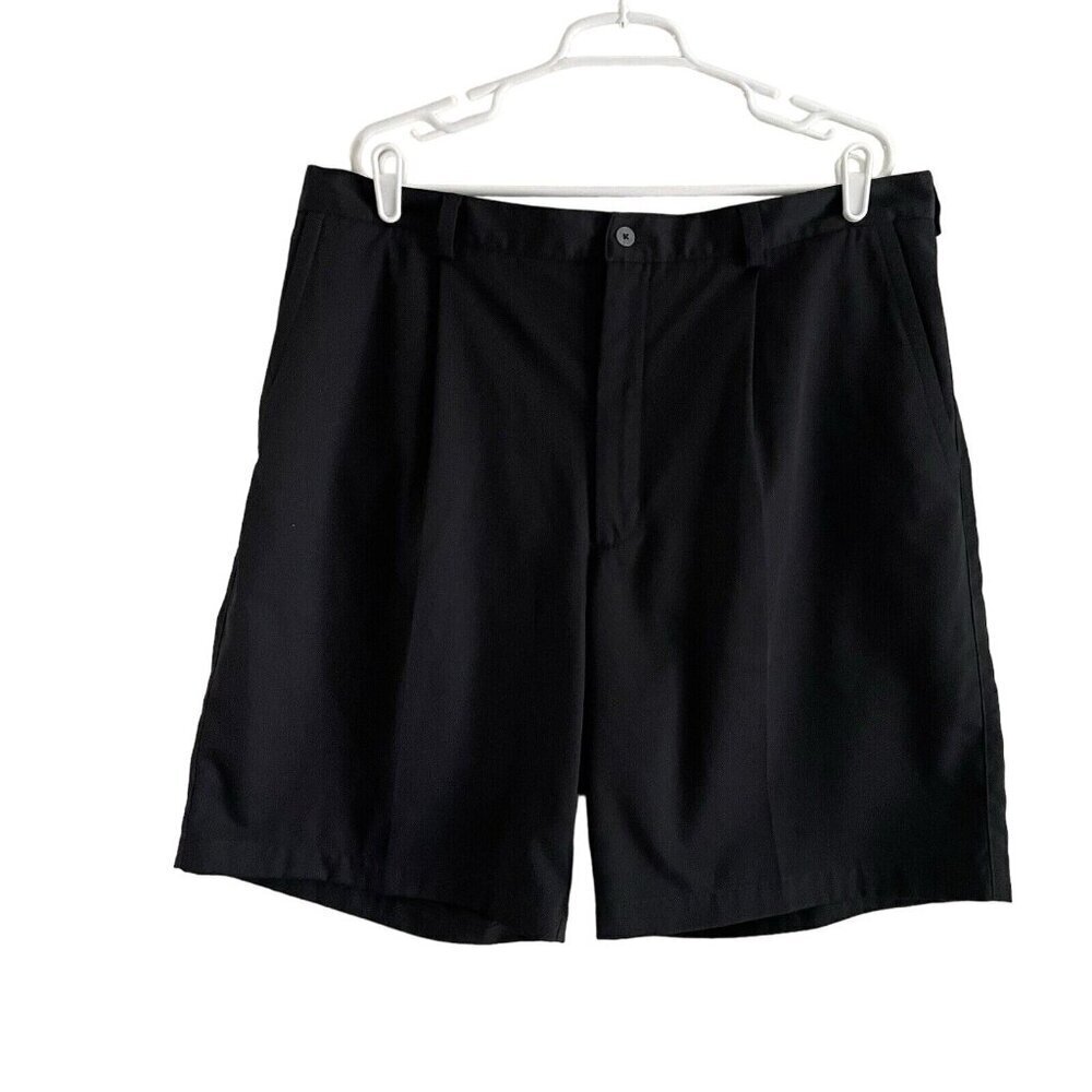 Nike Mens SZ 40 Black Pleated Front 10 Inch Inseam Golf Shorts